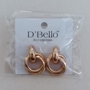 D'Bello Goldtone Earrings NIB 1 inch